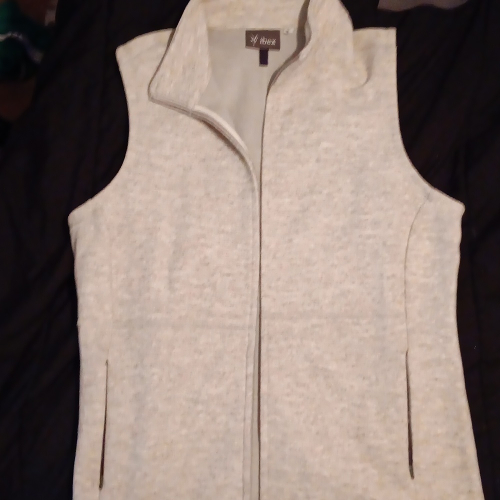 Ibex vest medium size
